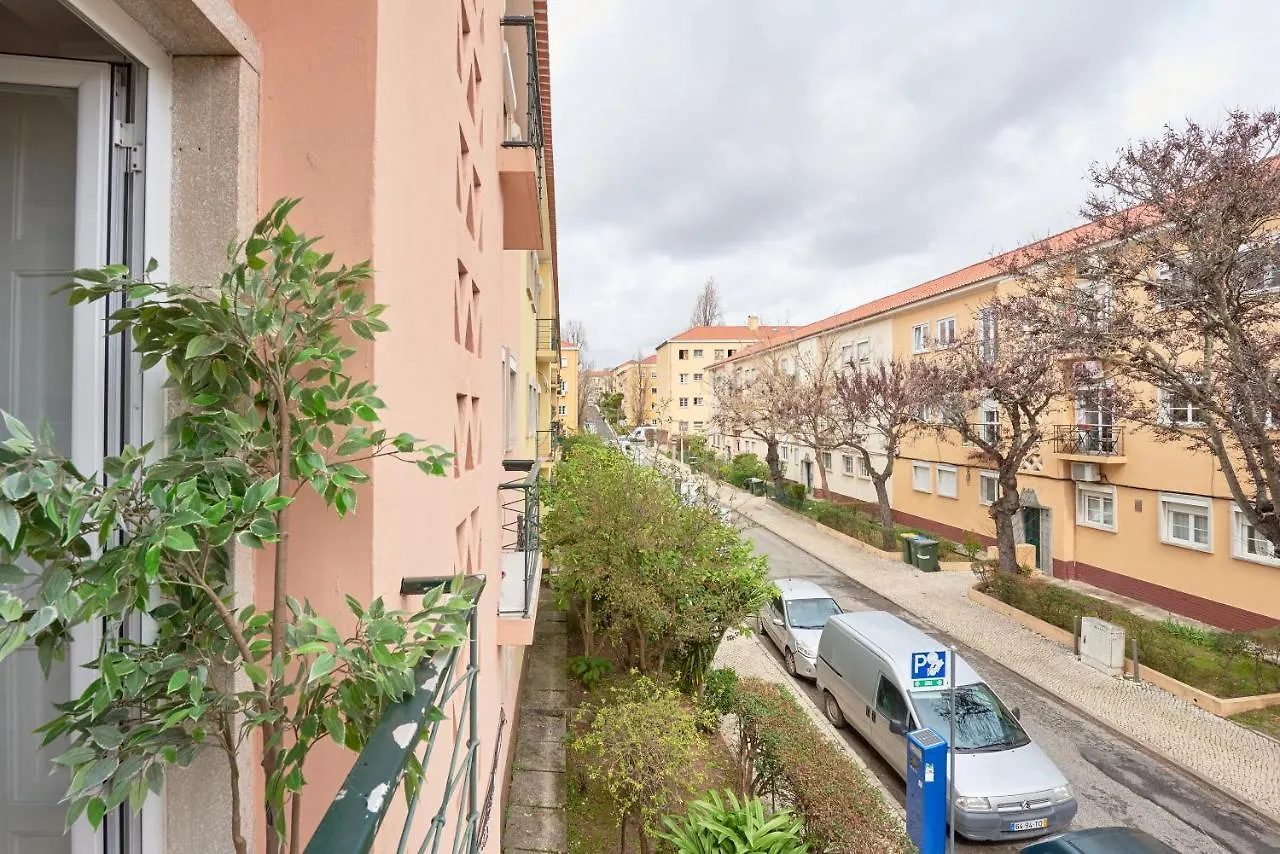 Sunny Renovated Apt With Ac, By Timecooler Lisboa